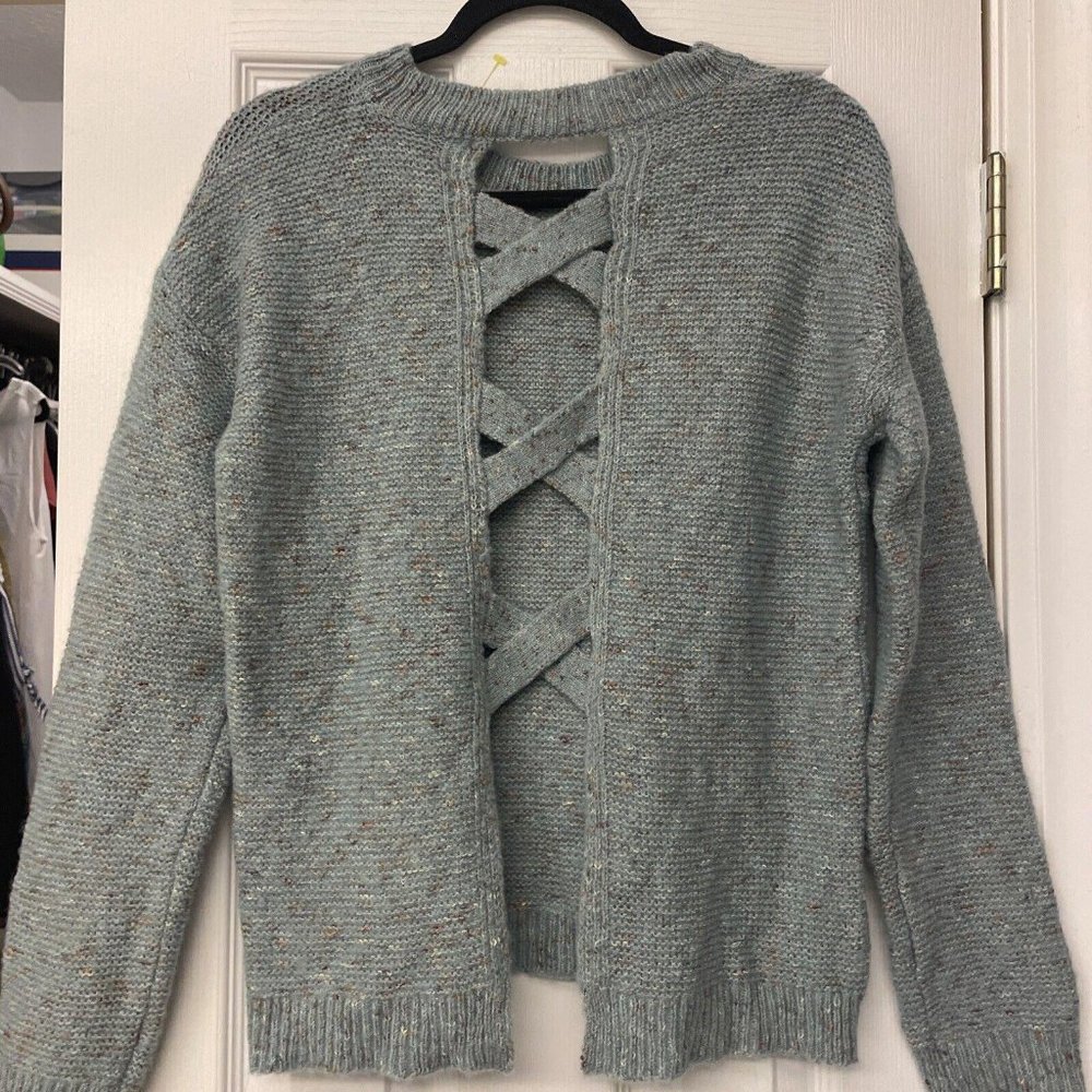 NWT Hem And Thread Blue Mixed Sweater Knit Womens Small. Adorable Back Detail. - Picture 6 of 7